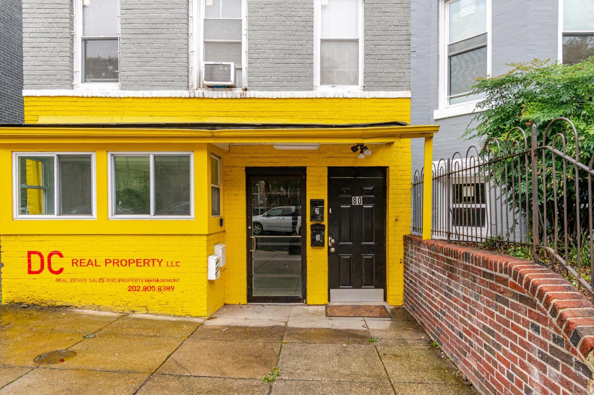 Bright & Cozy 2 Bedroom, 1 Bath, 2 Miles From White House Appartamento