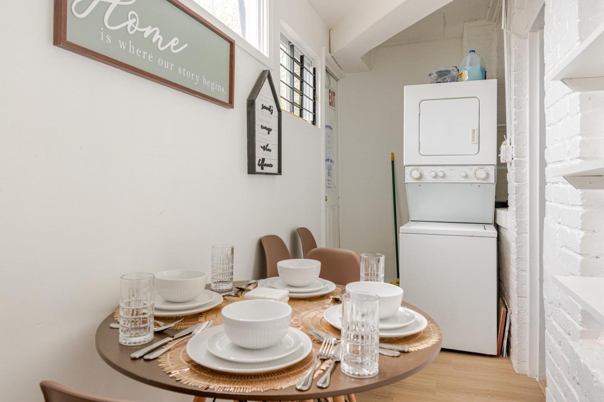 Bright & Cozy 2 Bedroom, 1 Bath, 2 Miles From White House Appartamento *